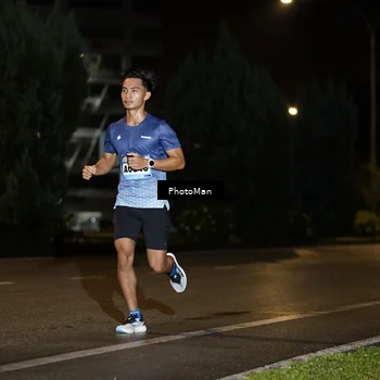 Runner Photo 9103346