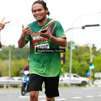 Runner Photo 9104823