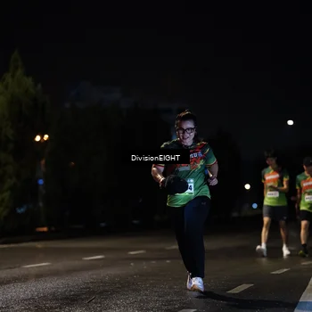 Runner Photo 9105018