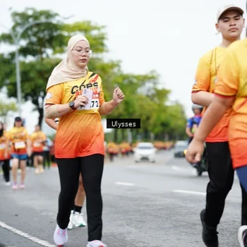 Runner Photo 9105172