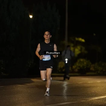 Runner Photo 9105179