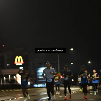 Runner Photo 9105491