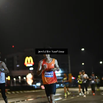 Runner Photo 9105664
