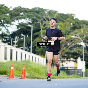 Runner Photo 9105714