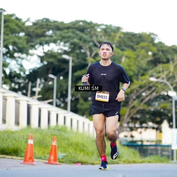 Runner Photo 9105717