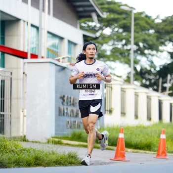 Runner Photo 9105735