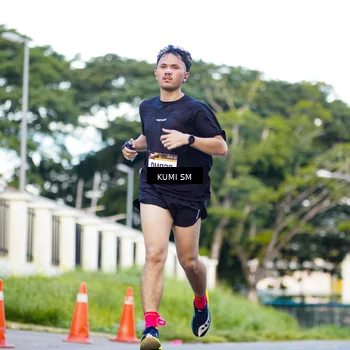 Runner Photo 9105899