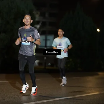 Runner Photo 9106210