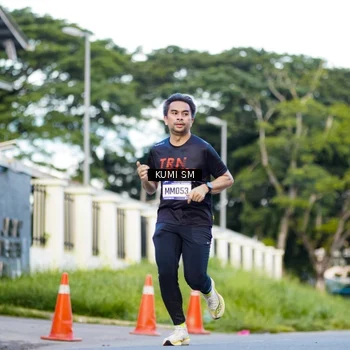 Runner Photo 9107076
