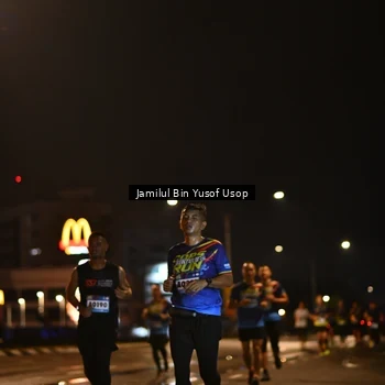 Runner Photo 9107123