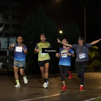 Runner Photo 9107364
