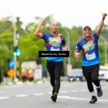 Runner Photo 9108624
