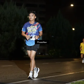 Runner Photo 9109670