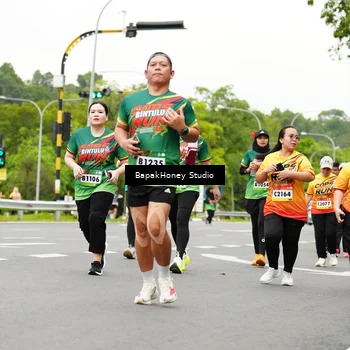 Runner Photo 9109918