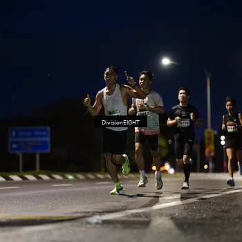 Runner Photo 9110014