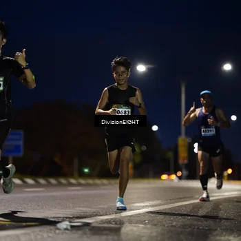 Runner Photo 9110110
