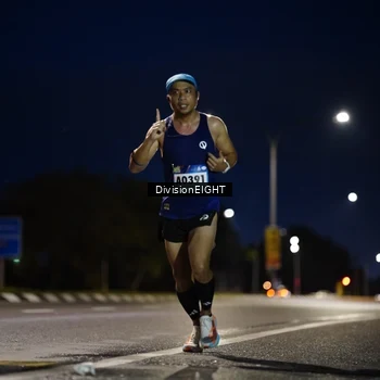 Runner Photo 9110189