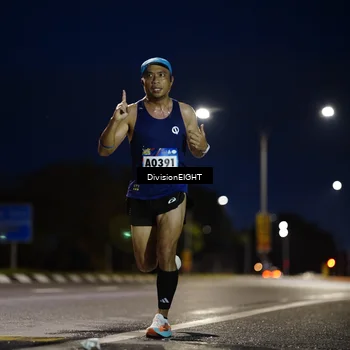 Runner Photo 9110624