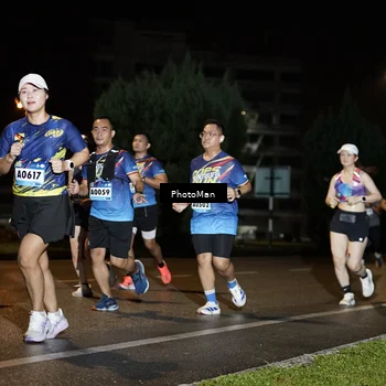 Runner Photo 9111192