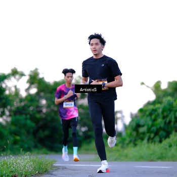 Runner Photo 9112665