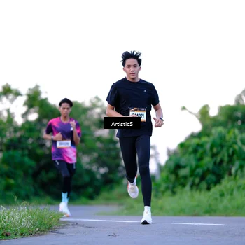 Runner Photo 9112707