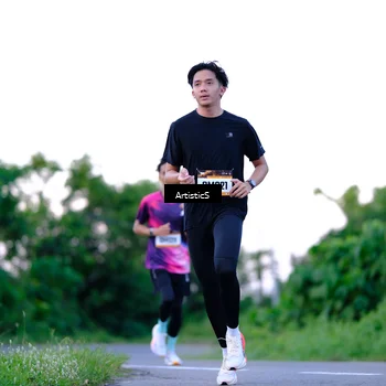 Runner Photo 9112821