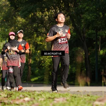 Runner Photo 9112852
