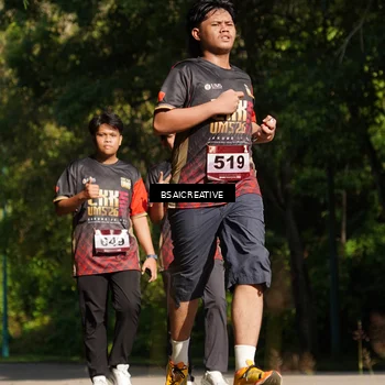 Runner Photo 9112925