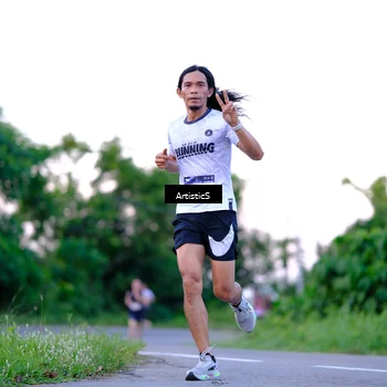 Runner Photo 9112938