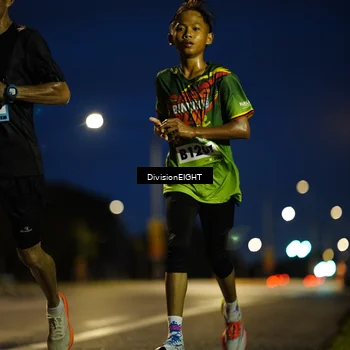 Runner Photo 9114203