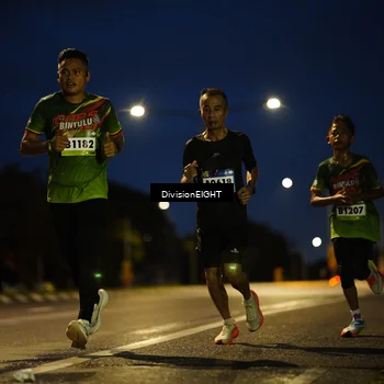 Runner Photo 9114997