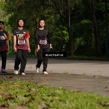 Runner Photo 9115000