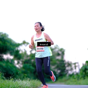 Runner Photo 9115008