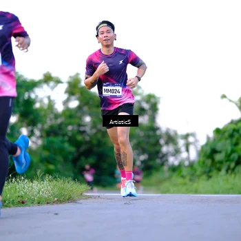 Runner Photo 9115768