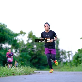 Runner Photo 9116350