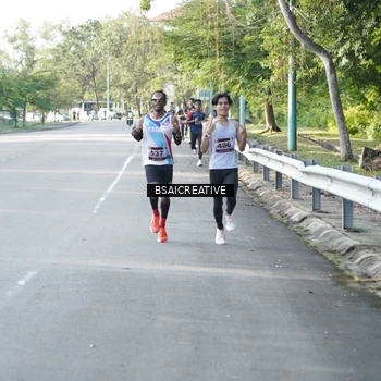 Runner Photo 9116530