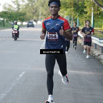 Runner Photo 9116710