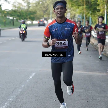 Runner Photo 9116740