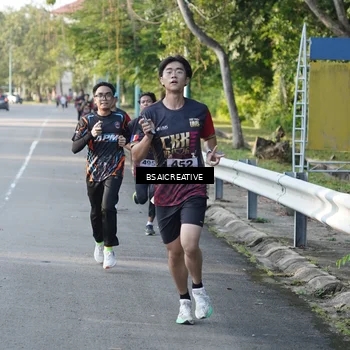 Runner Photo 9116872