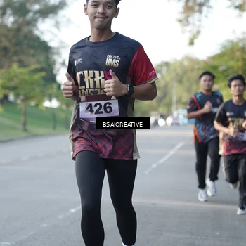 Runner Photo 9117003
