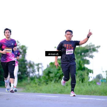 Runner Photo 9117284