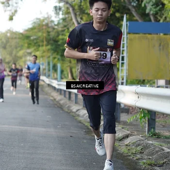 Runner Photo 9117351