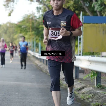 Runner Photo 9117421
