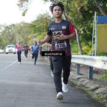 Runner Photo 9117478