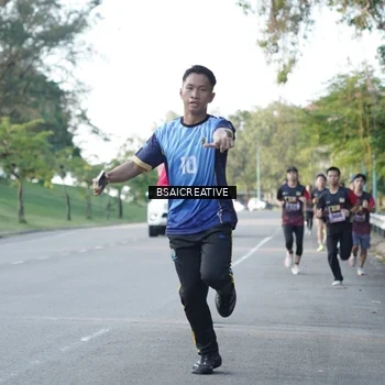 Runner Photo 9117550