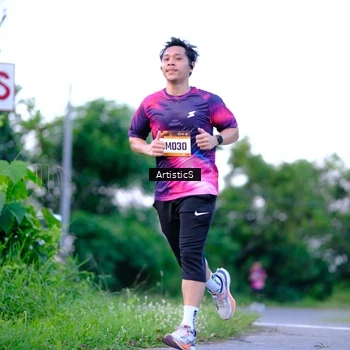 Runner Photo 9117571