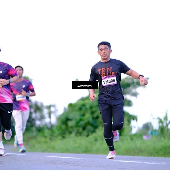 Runner Photo 9117880