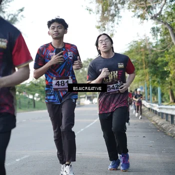 Runner Photo 9118103