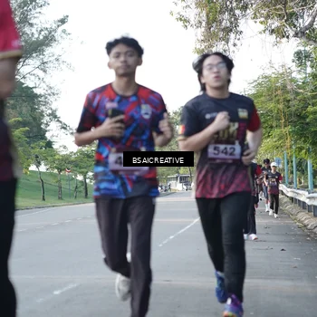 Runner Photo 9118106