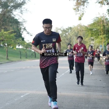 Runner Photo 9118498